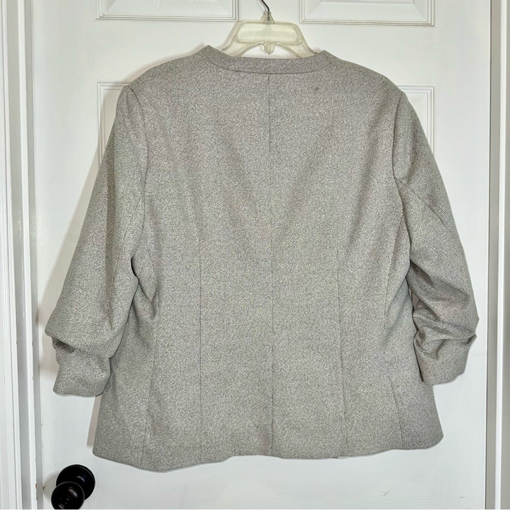 H&M Light Gray Women's Blazer with Ruched Sleeves size XL - Picture 9 of 9
